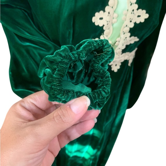 Vintage 60’s emerald green velvet mock neck maxi dress with lace detail size M - Picture 3 of 10